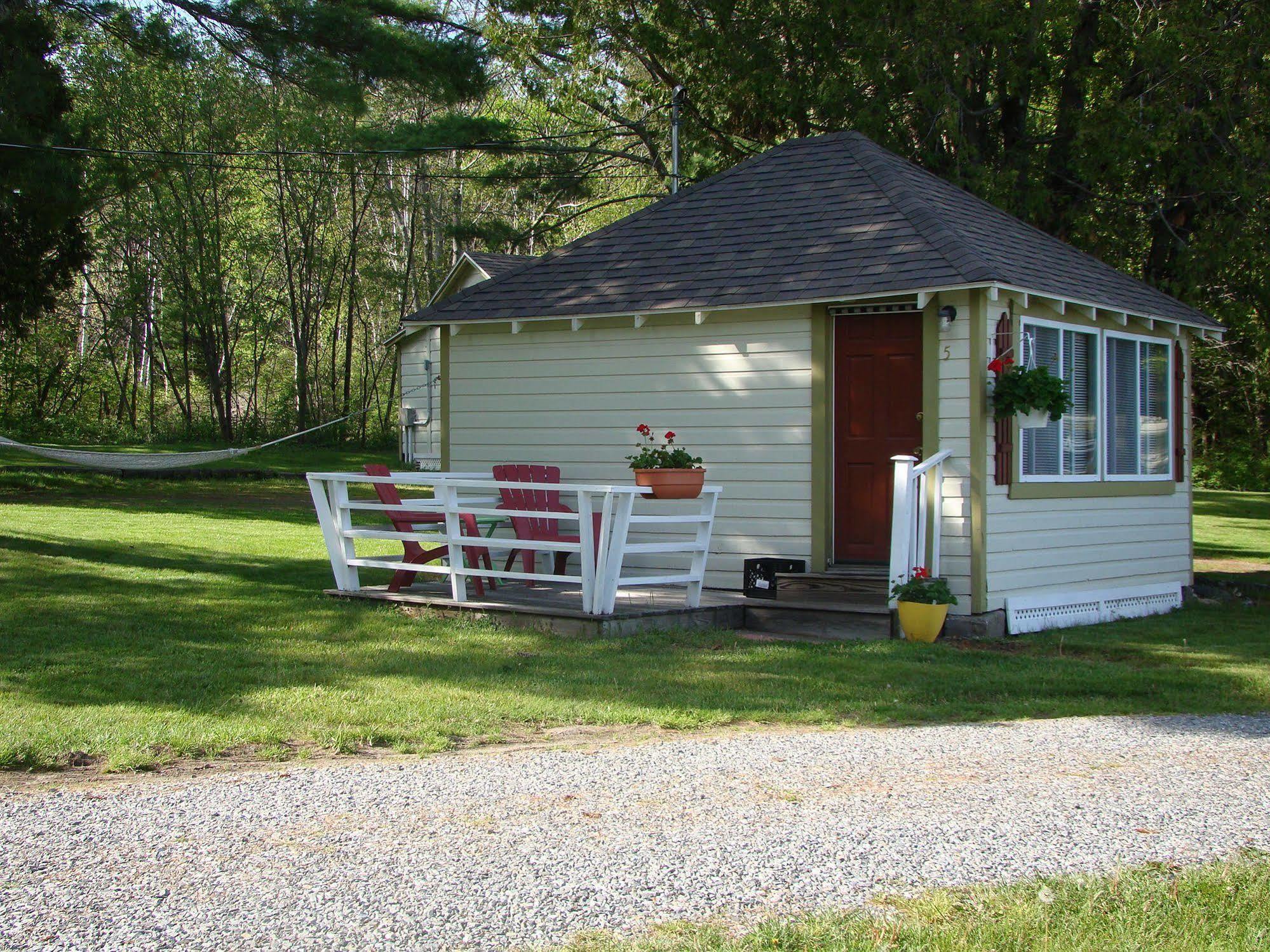 Bay Leaf Cottages & Bistro Lincolnville Exterior foto